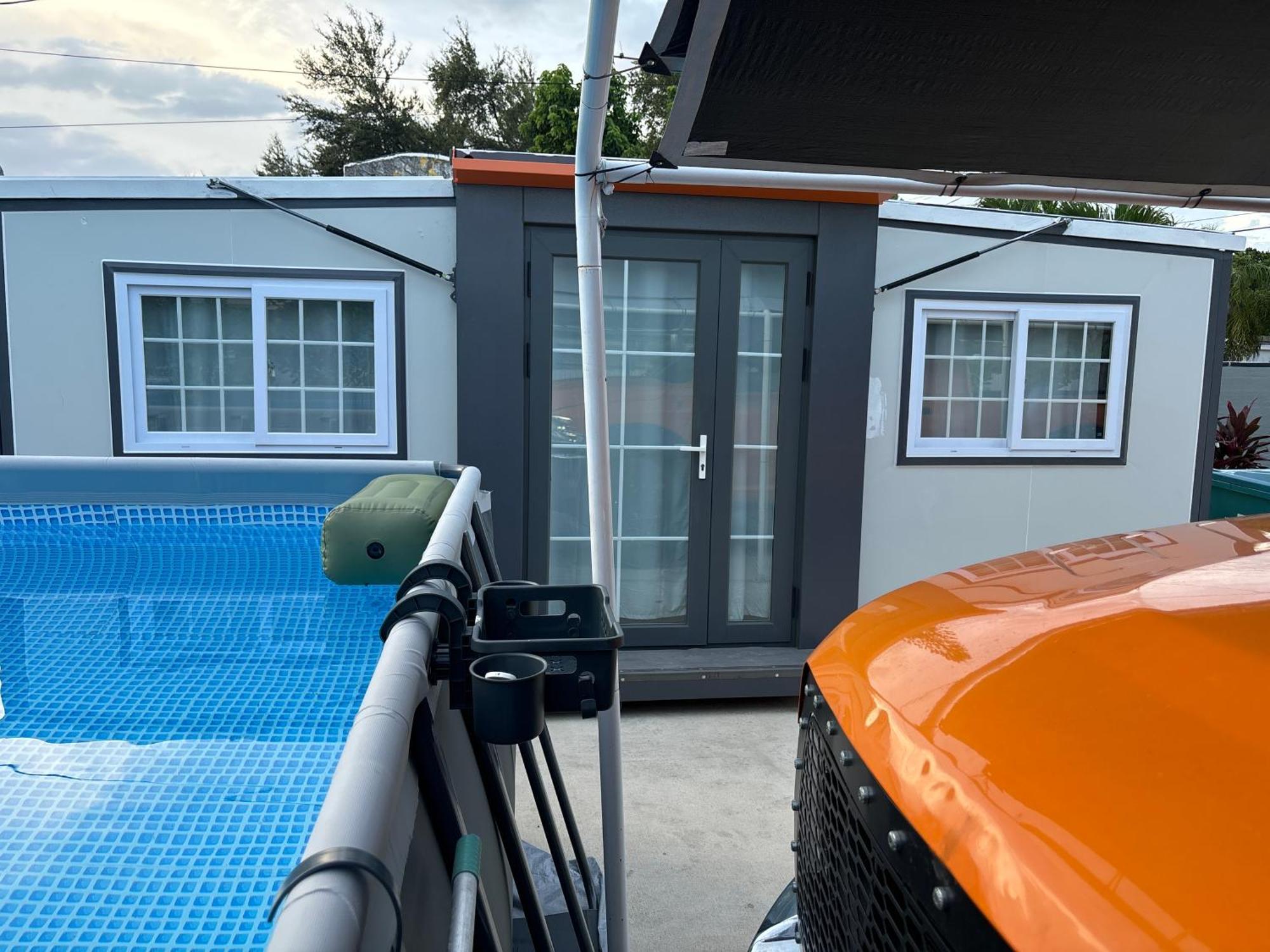 Mini House Oasis Hotel Miami Springs ภายนอก รูปภาพ